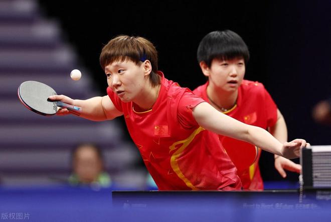 近期高层经 近期高层经