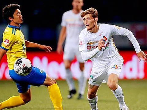 历了起伏 历了起伏